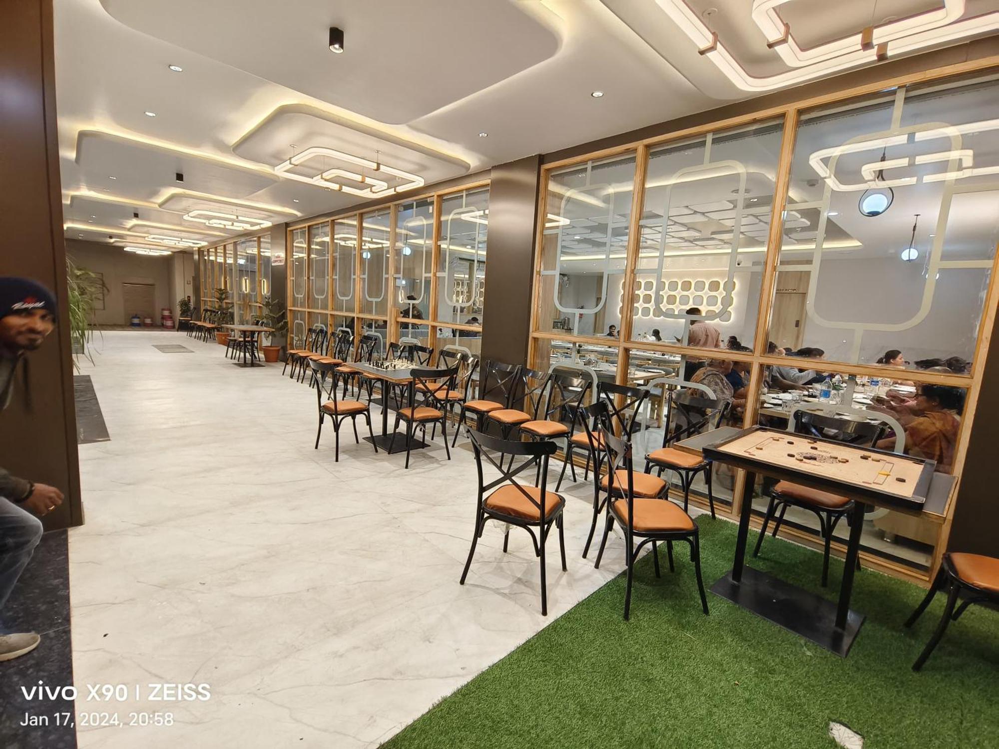 Hotel The Grand Khodiyar Visnagar Exterior photo